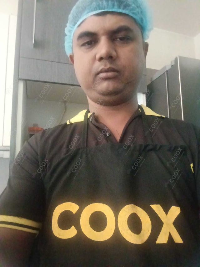 Chef from COOX at bookings. Professional cooks chefs at home