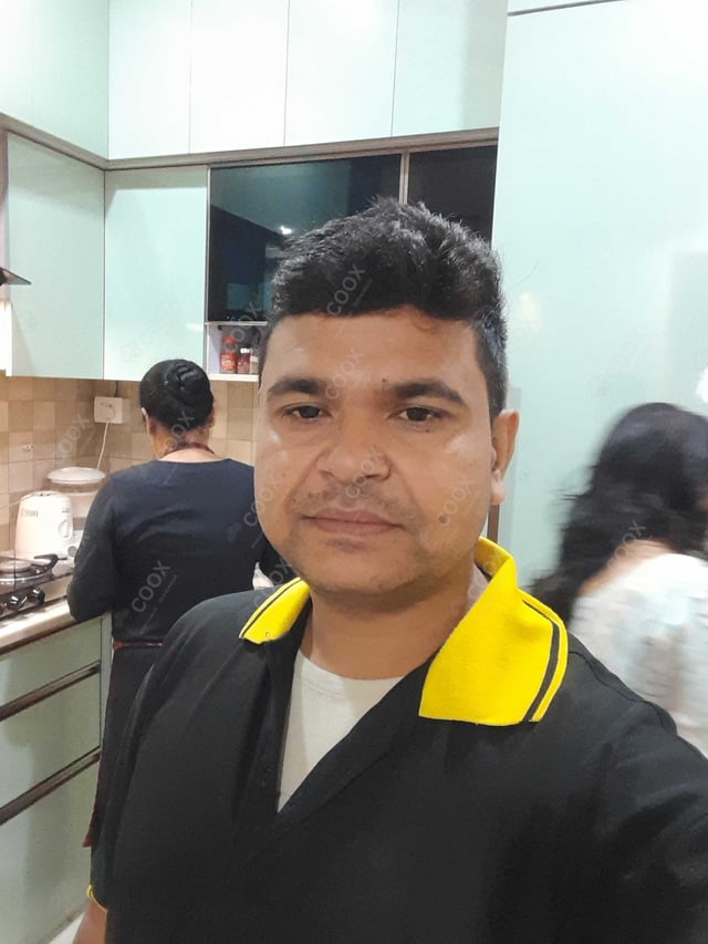 Chef from COOX at bookings. Professional cooks chefs at home