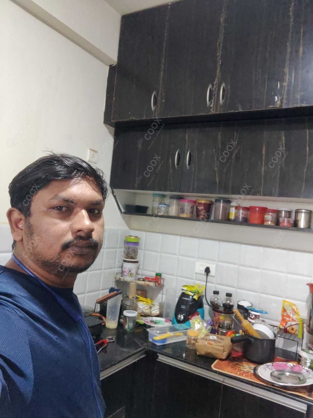Chef from COOX at bookings. Professional cooks chefs at home