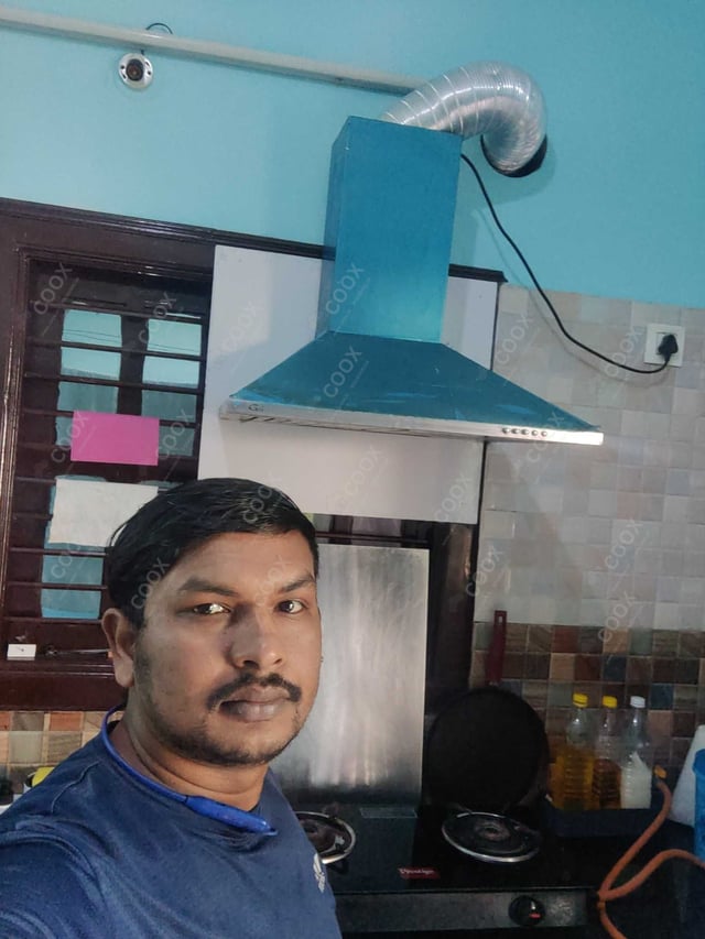 Chef from COOX at bookings. Professional cooks chefs at home