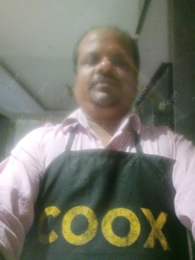 Chef from COOX at bookings. Professional cooks chefs at home