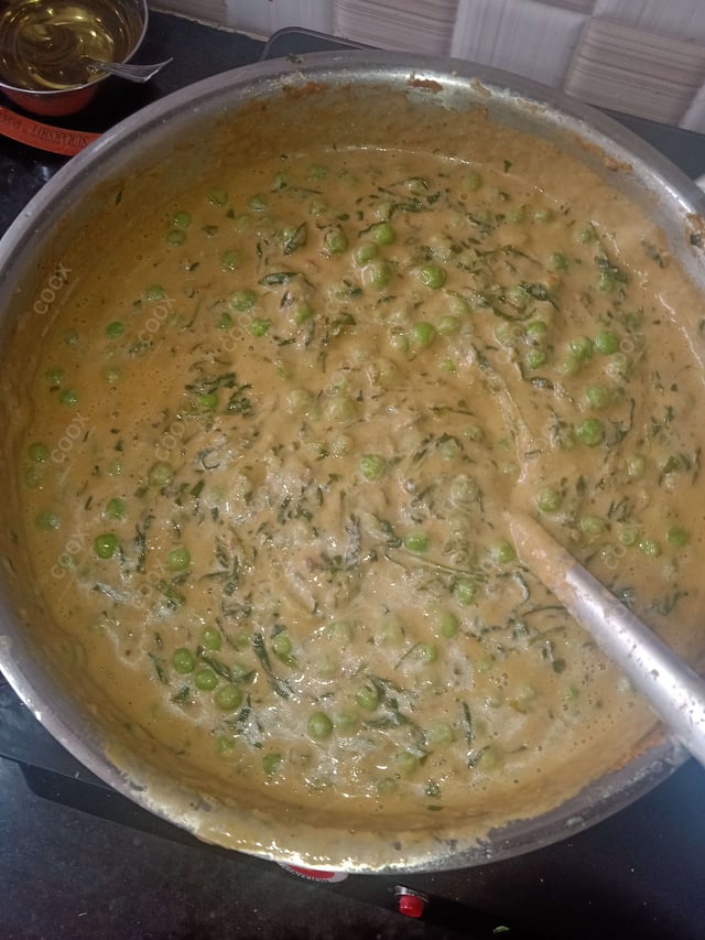 Delicious Methi Matar Malai prepared by COOX