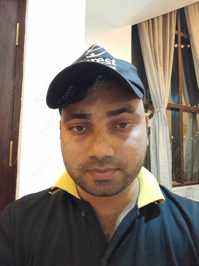 Chef from COOX at bookings. Professional cooks chefs at home