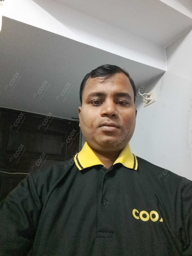 Chef from COOX at bookings. Professional cooks chefs at home
