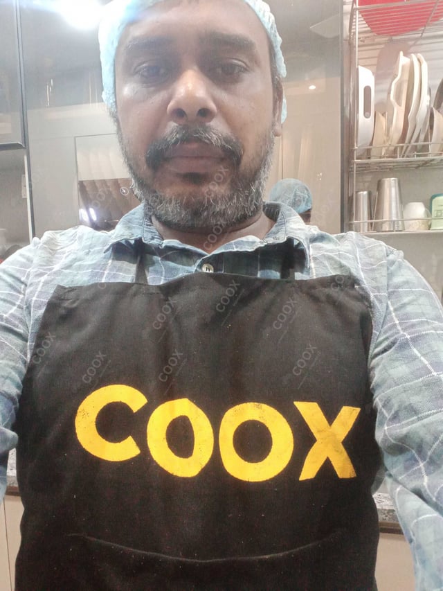 Chef from COOX at bookings. Professional cooks chefs at home