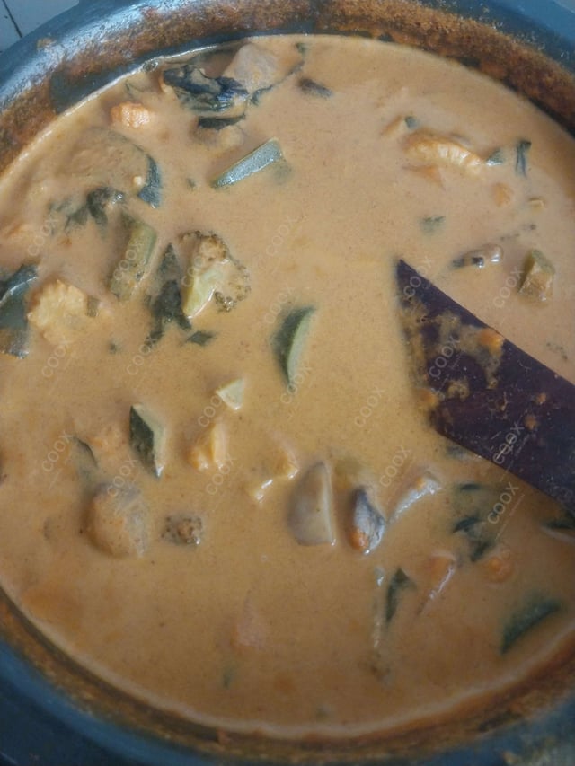 Delicious Red Thai Curry prepared by COOX
