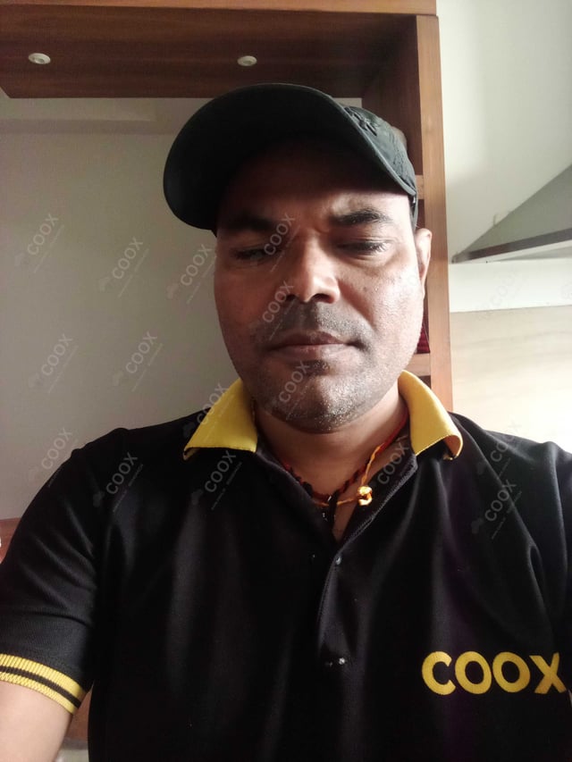 Chef from COOX at bookings. Professional cooks chefs at home