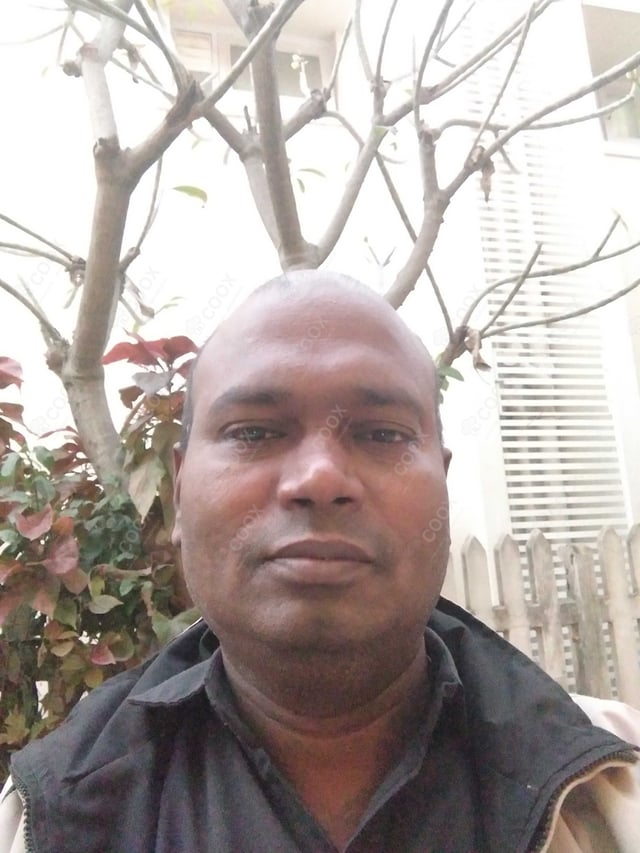 Chef from COOX at bookings. Professional cooks chefs at home