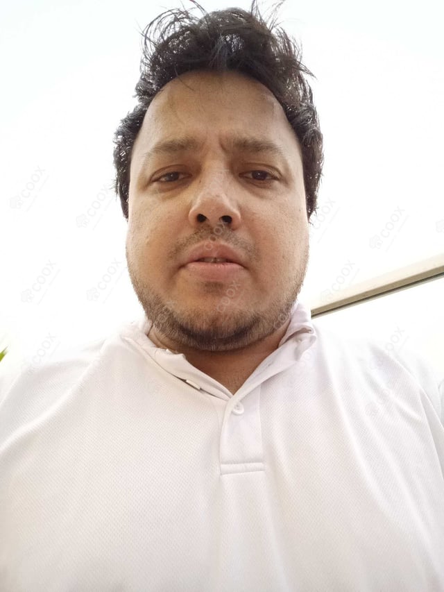 Chef from COOX at bookings. Professional cooks chefs at home