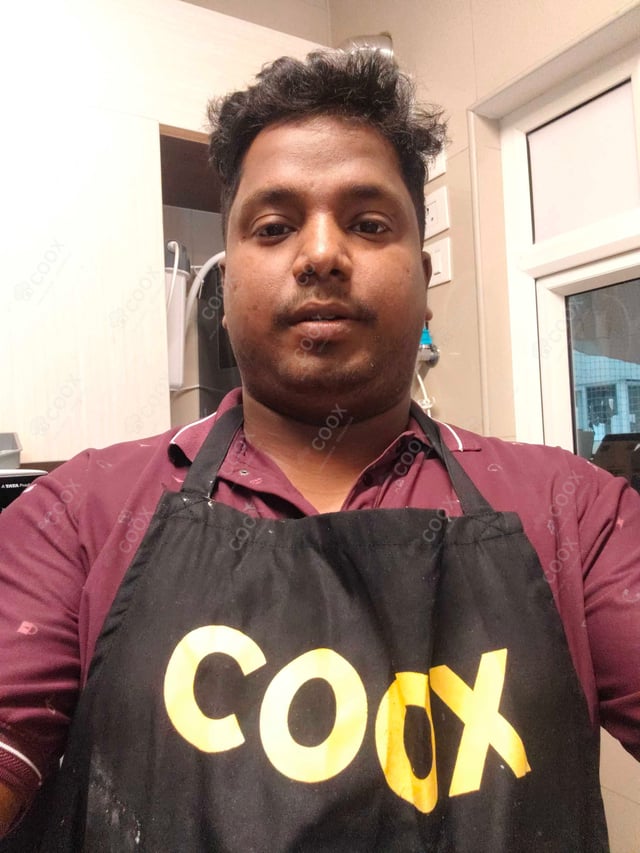 Chef from COOX at bookings. Professional cooks chefs at home