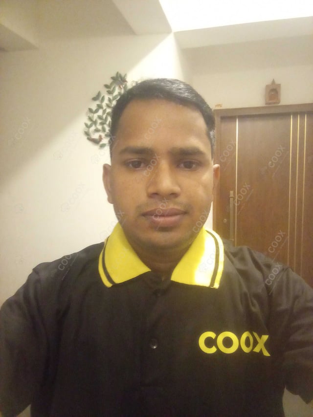 Chef from COOX at bookings. Professional cooks chefs at home