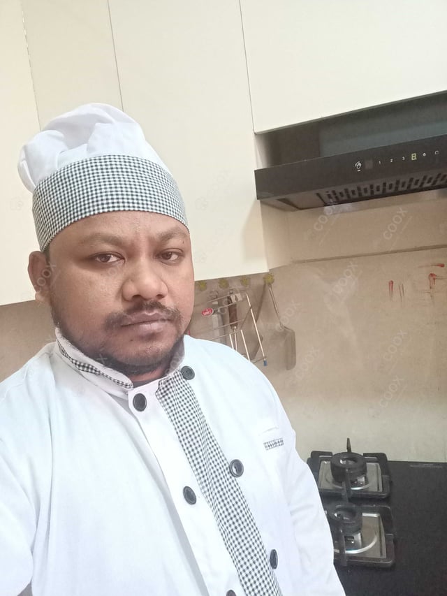 Chef from COOX at bookings. Professional cooks chefs at home