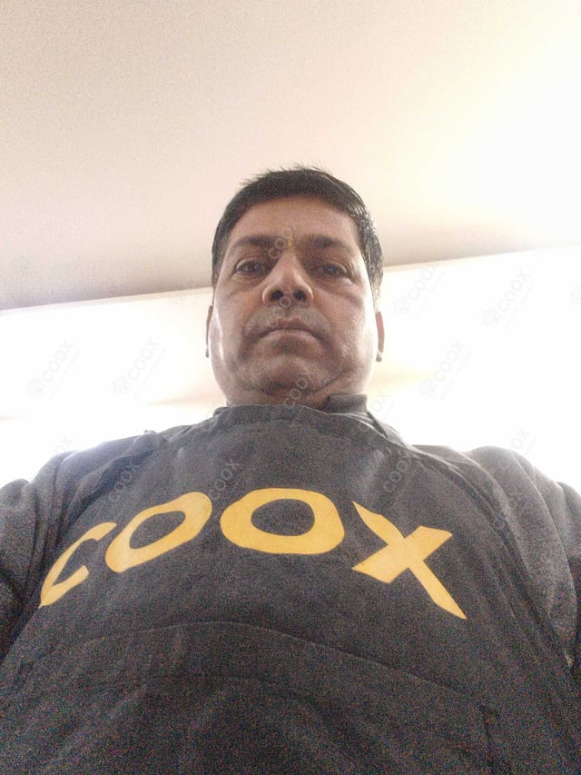 Chef from COOX at bookings. Professional cooks chefs at home