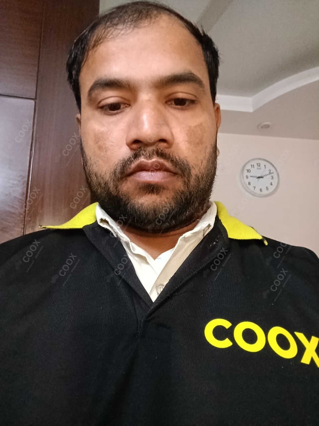 Chef from COOX at bookings. Professional cooks chefs at home