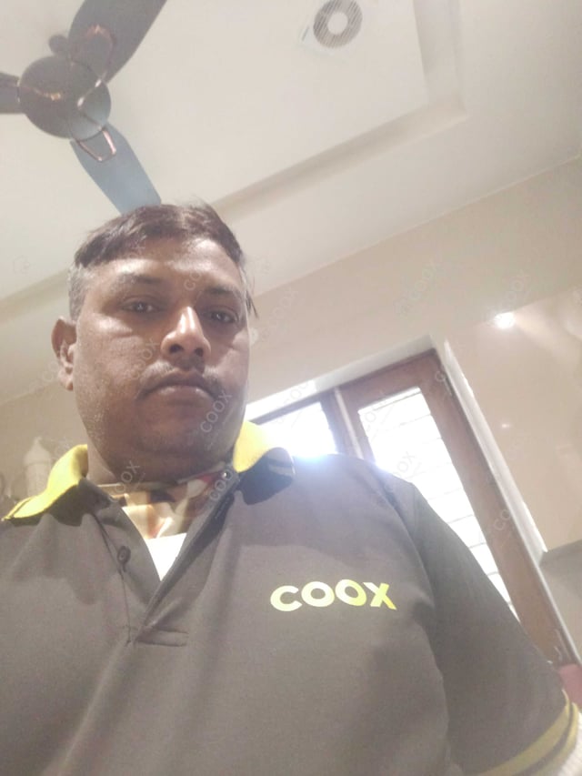 Chef from COOX at bookings. Professional cooks chefs at home