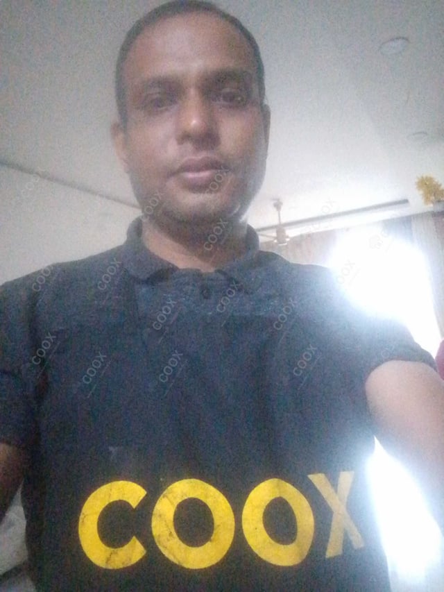 Chef from COOX at bookings. Professional cooks chefs at home