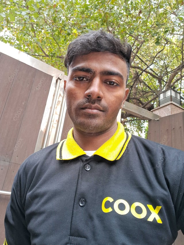 Chef from COOX at bookings. Professional cooks chefs at home
