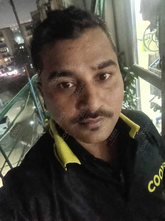 Chef from COOX at bookings. Professional cooks chefs at home