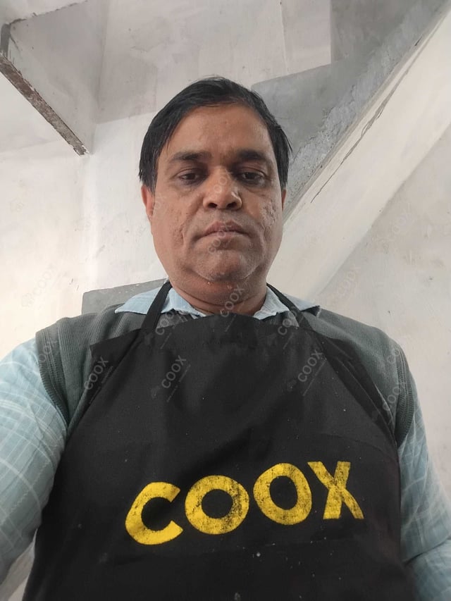 Chef from COOX at bookings. Professional cooks chefs at home