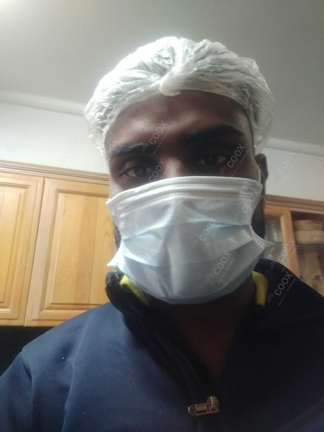 Chef from COOX at bookings. Professional cooks chefs at home