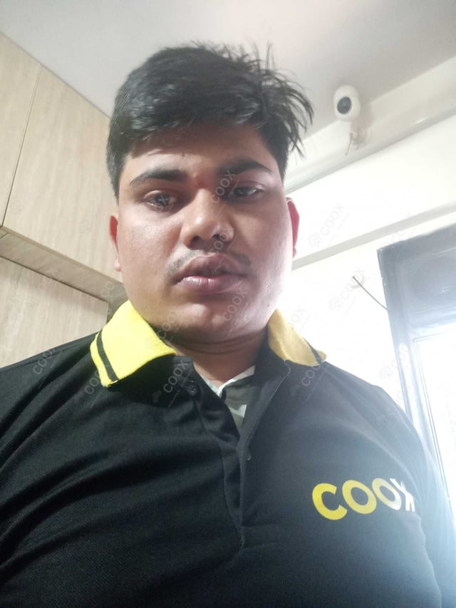 Chef from COOX at bookings. Professional cooks chefs at home