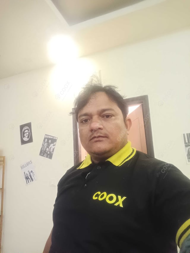 Chef from COOX at bookings. Professional cooks chefs at home