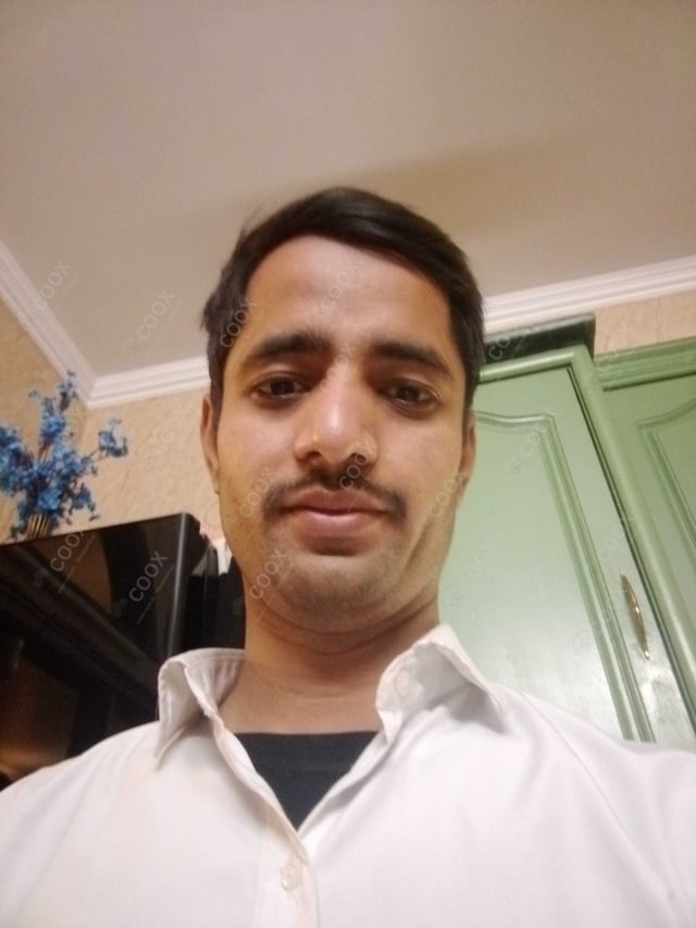 Chef from COOX at bookings. Professional cooks chefs at home