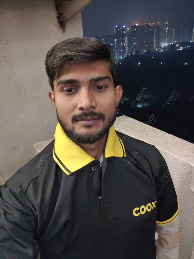 Chef from COOX at bookings. Professional cooks chefs at home