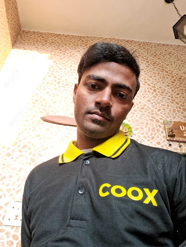 Chef from COOX at bookings. Professional cooks chefs at home