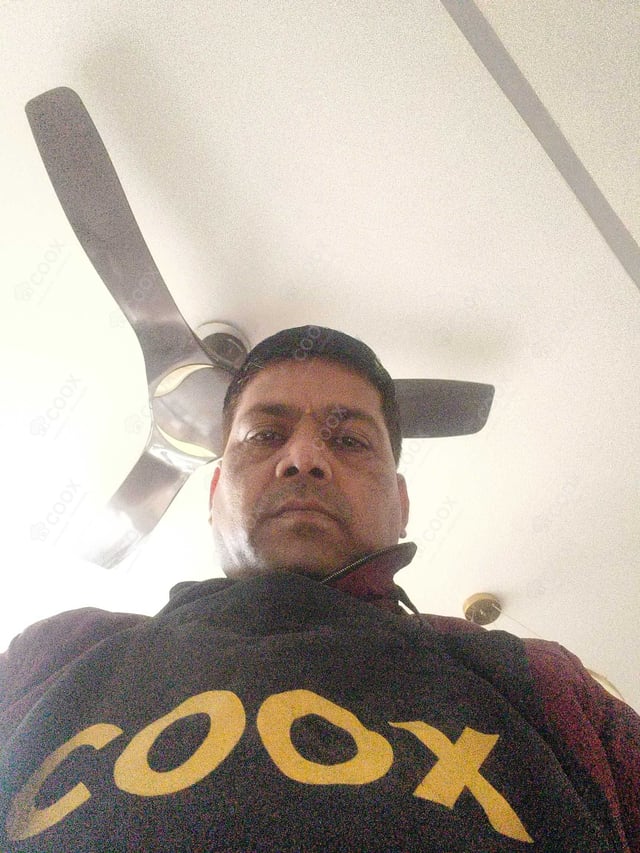 Chef from COOX at bookings. Professional cooks chefs at home