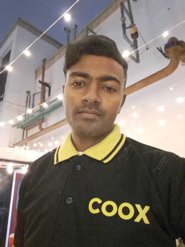 Chef from COOX at bookings. Professional cooks chefs at home