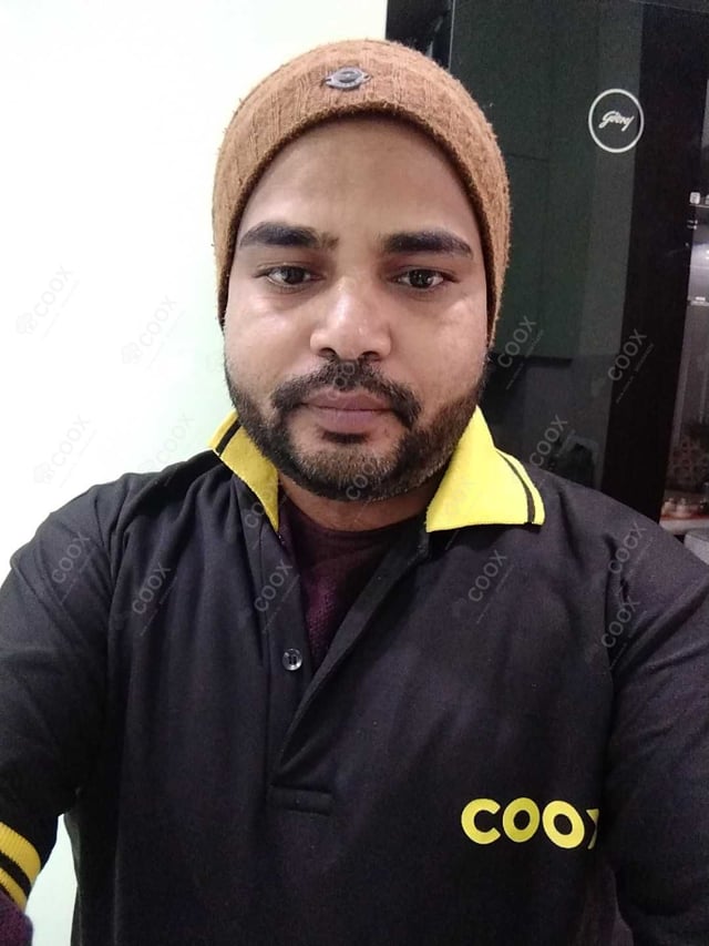 Chef from COOX at bookings. Professional cooks chefs at home