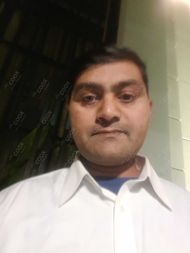 Chef from COOX at bookings. Professional cooks chefs at home