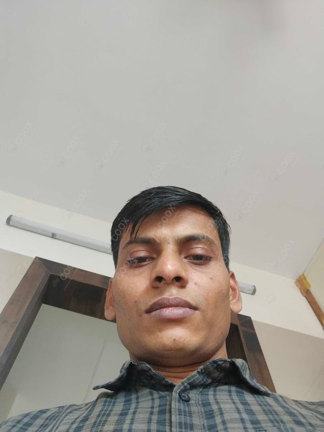 Chef from COOX at bookings. Professional cooks chefs at home