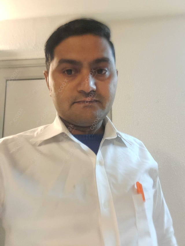 Chef from COOX at bookings. Professional cooks chefs at home