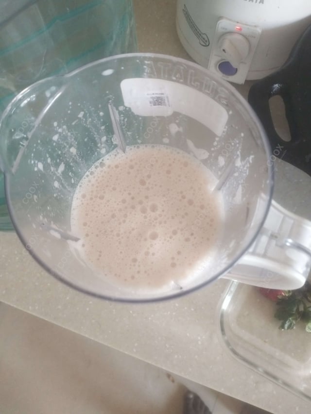 Delicious Strawberry Milkshake prepared by COOX