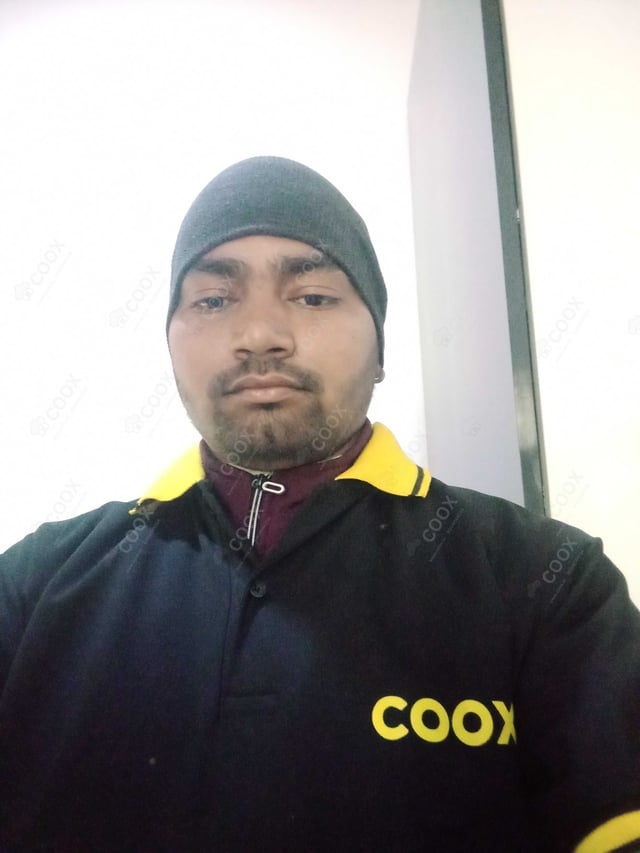 Chef from COOX at bookings. Professional cooks chefs at home