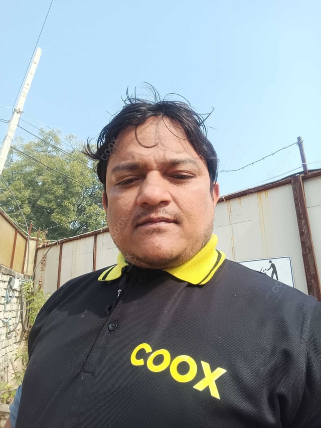 Chef from COOX at bookings. Professional cooks chefs at home