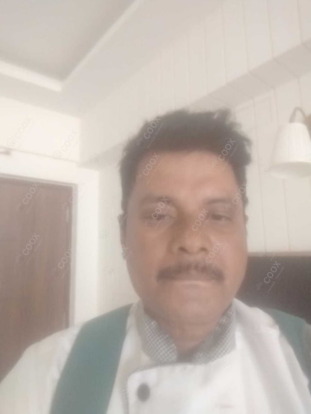 Chef from COOX at bookings. Professional cooks chefs at home