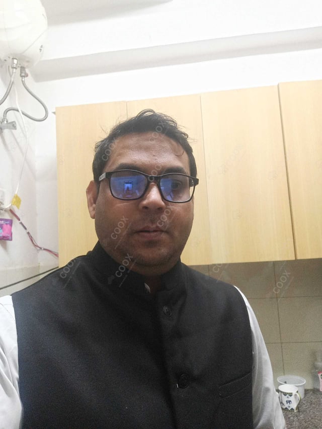 Chef from COOX at bookings. Professional cooks chefs at home