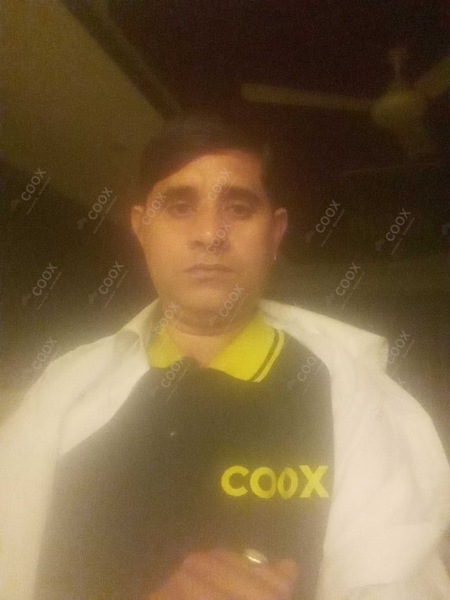 Chef from COOX at bookings. Professional cooks chefs at home