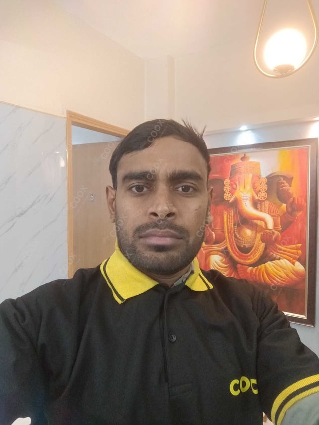 Chef from COOX at bookings. Professional cooks chefs at home