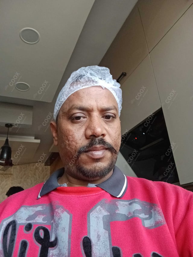 Chef from COOX at bookings. Professional cooks chefs at home