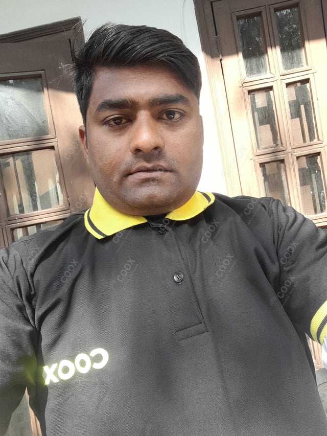 Chef from COOX at bookings. Professional cooks chefs at home