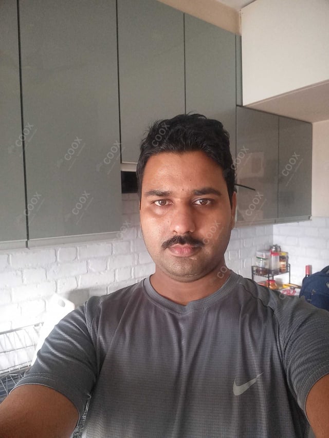 Chef from COOX at bookings. Professional cooks chefs at home