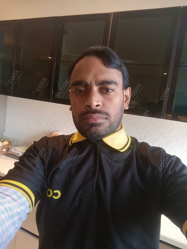 Chef from COOX at bookings. Professional cooks chefs at home