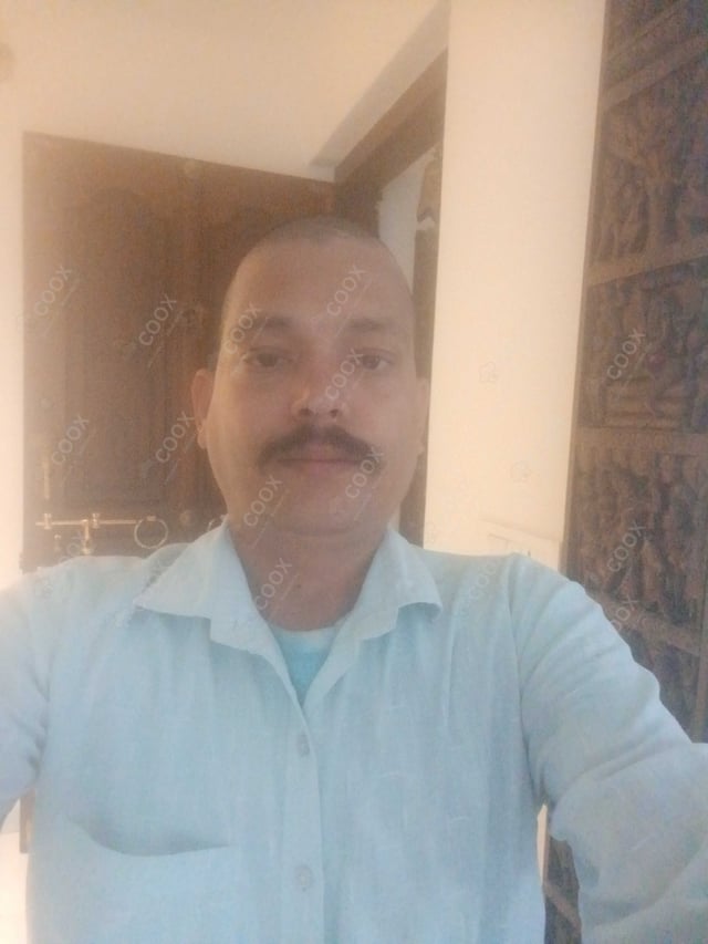 Chef from COOX at bookings. Professional cooks chefs at home
