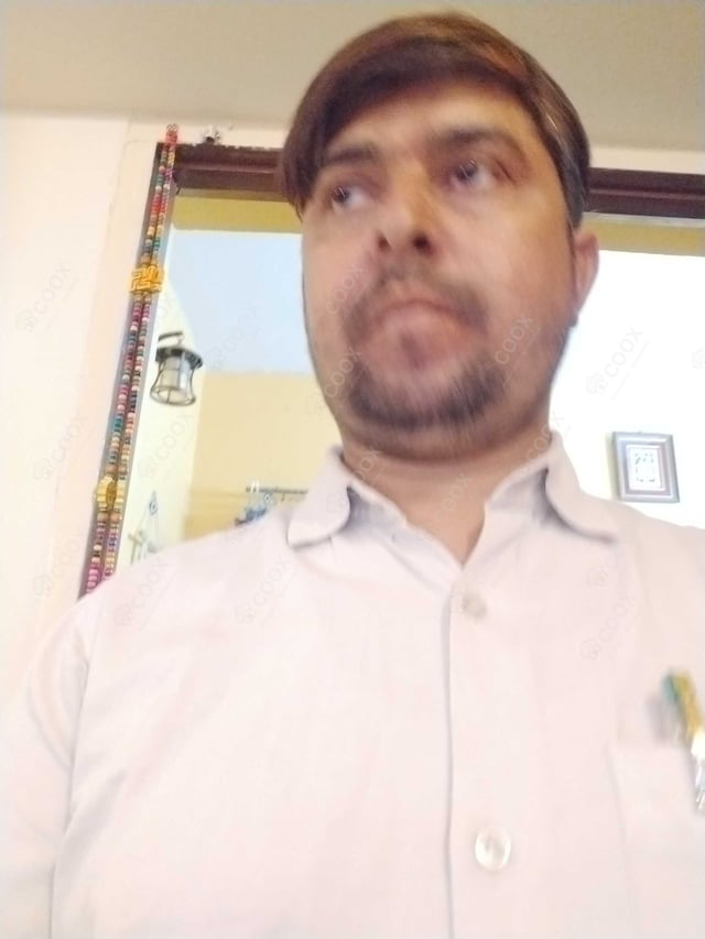 Chef from COOX at bookings. Professional cooks chefs at home