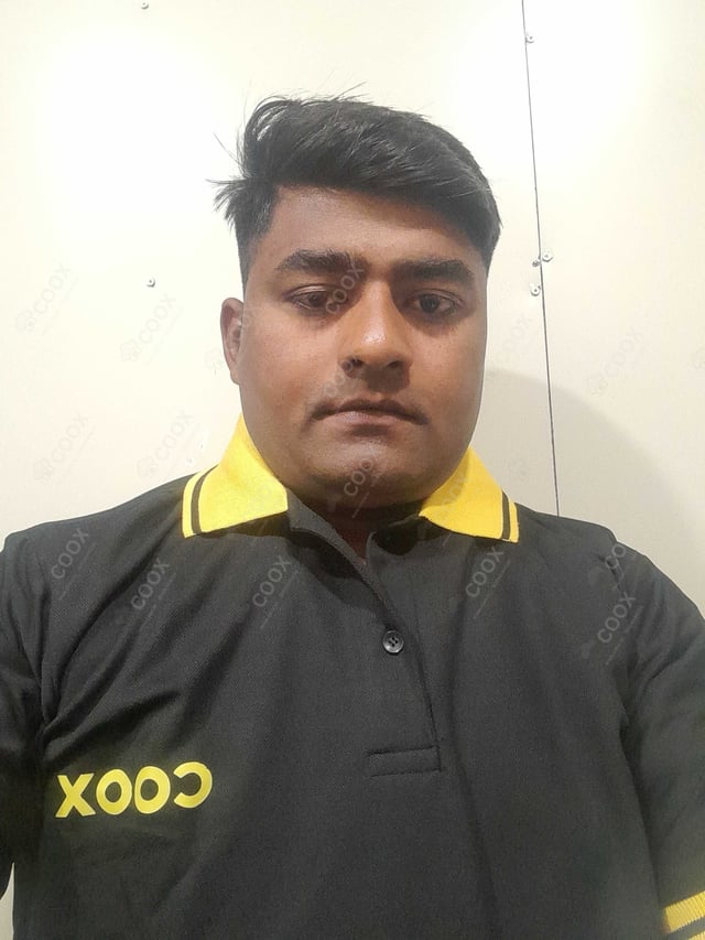 Chef from COOX at bookings. Professional cooks chefs at home