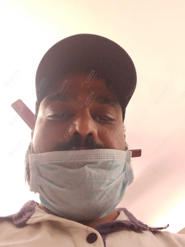 Chef from COOX at bookings. Professional cooks chefs at home